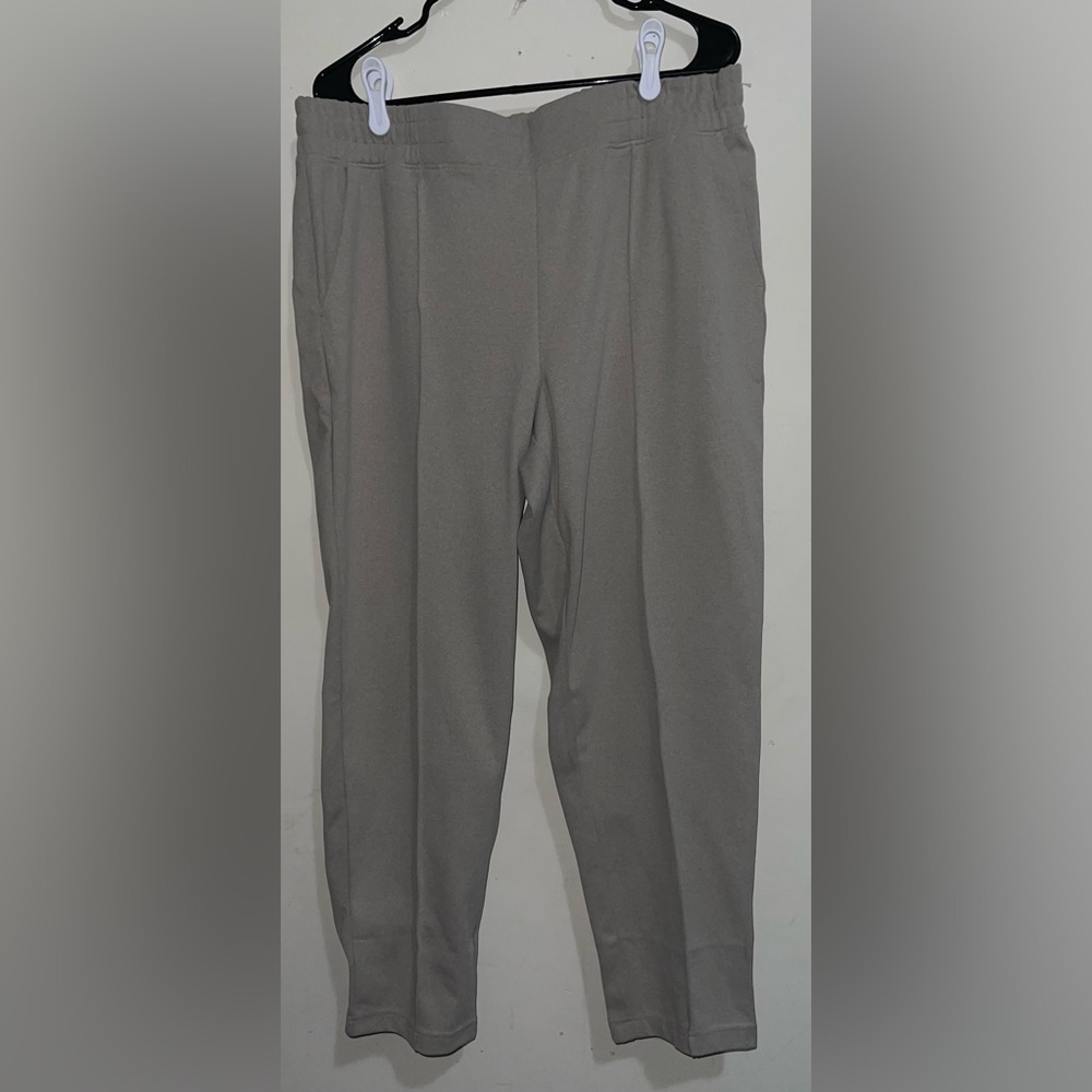 Mondetta Pintucks Straight Leg Pants - Picture 2 of 6